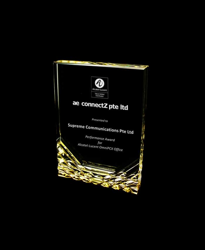 GOLD CLASSIC AWARD TROPHY