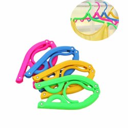 PORTABLE FOLDING TRAVEL PLASTIC HANGER