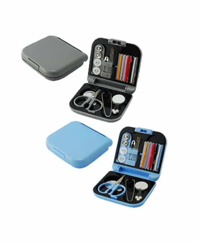 SQUARE SHAPE SEWING KIT